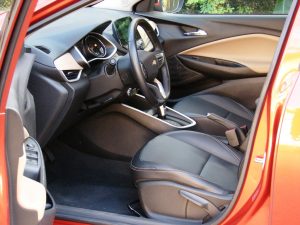 Avaliação: Chevrolet Onix hatch Premier 2021