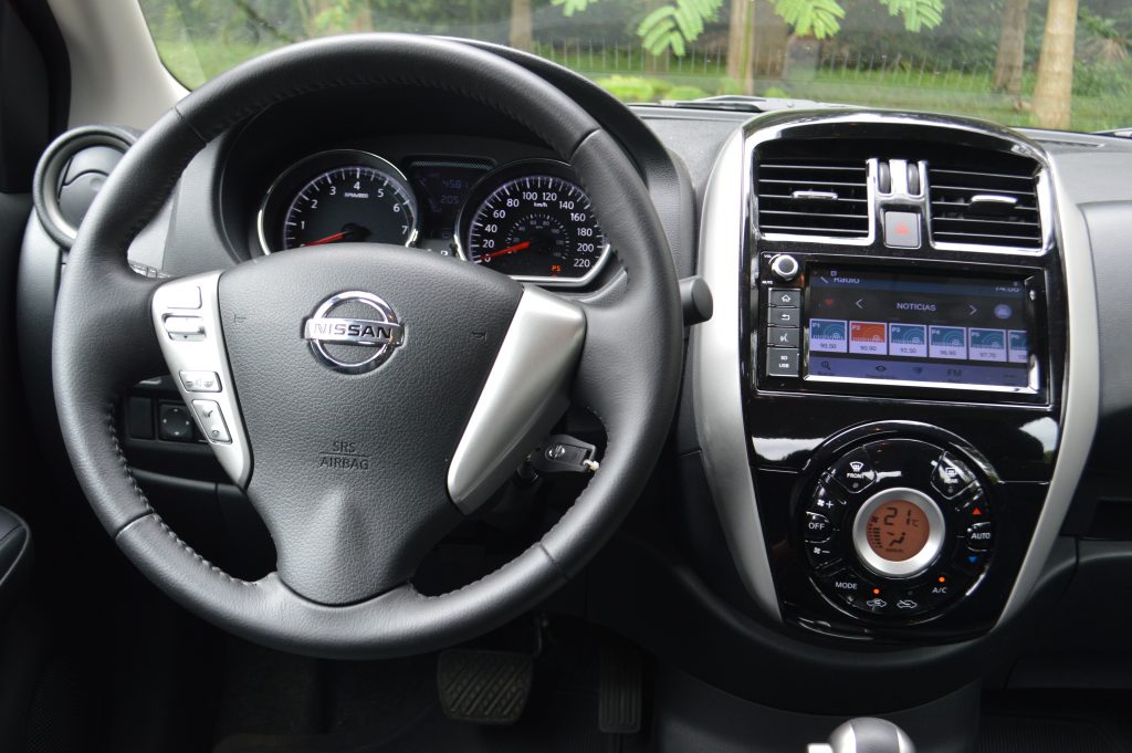 Avaliação: Nissan Versa V-Drive 1.6 Premium CVT 2021