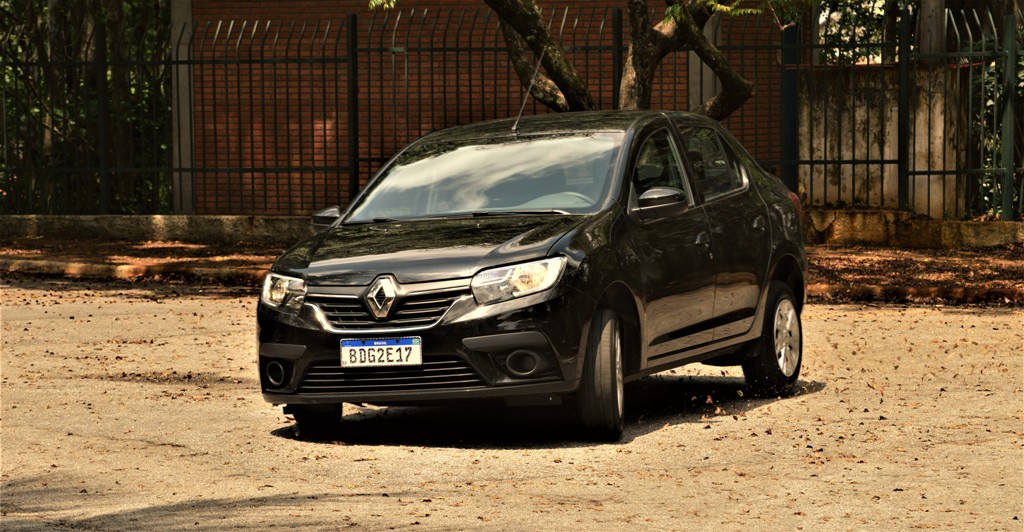 Avaliação: Renault Logan Zen 1.6 câmbio manual 2020/ Impressões ao dirigir