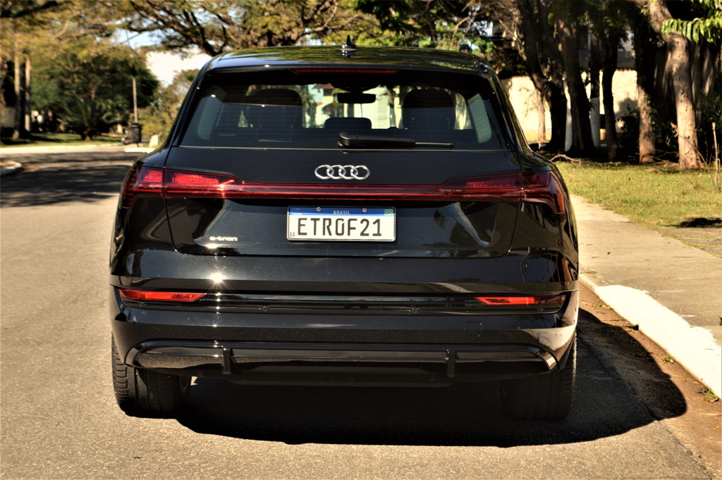 Avaliação: SUV elétrico Audi e-tron