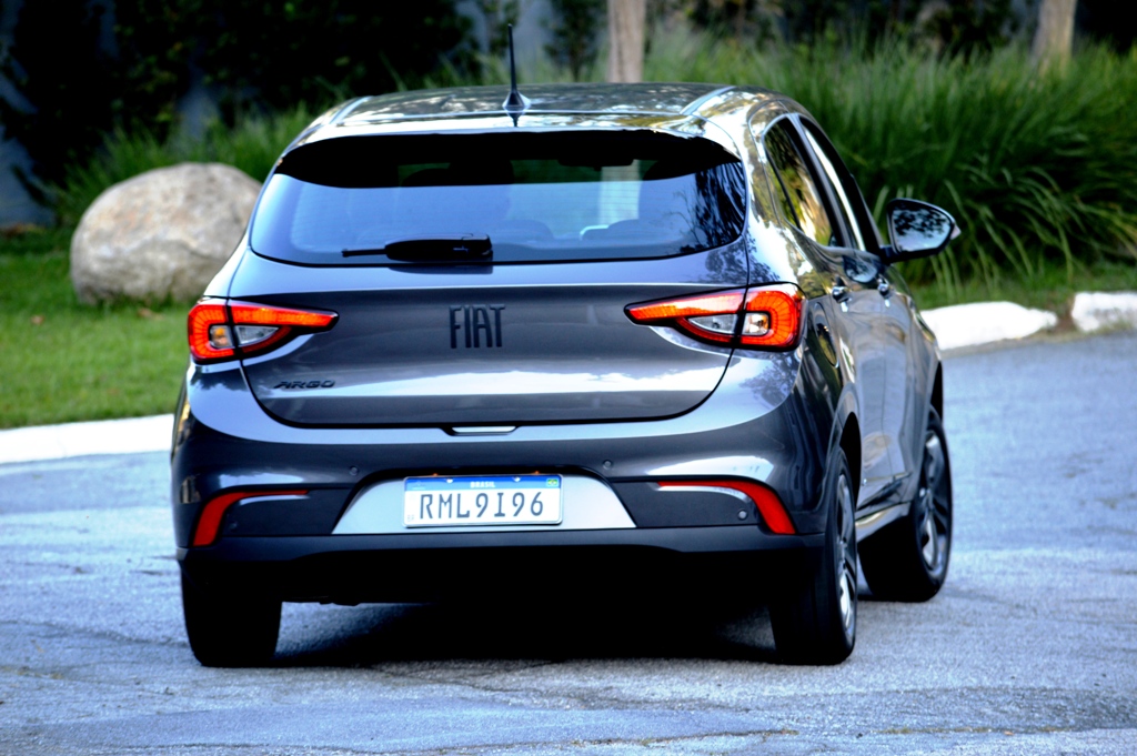 Avaliação: Fiat Argo Drive 1.0 S-Design 2021
