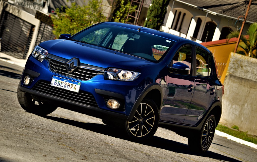 Renault faz promoção de vendas para Captur Bose o novo Sandero e Logan