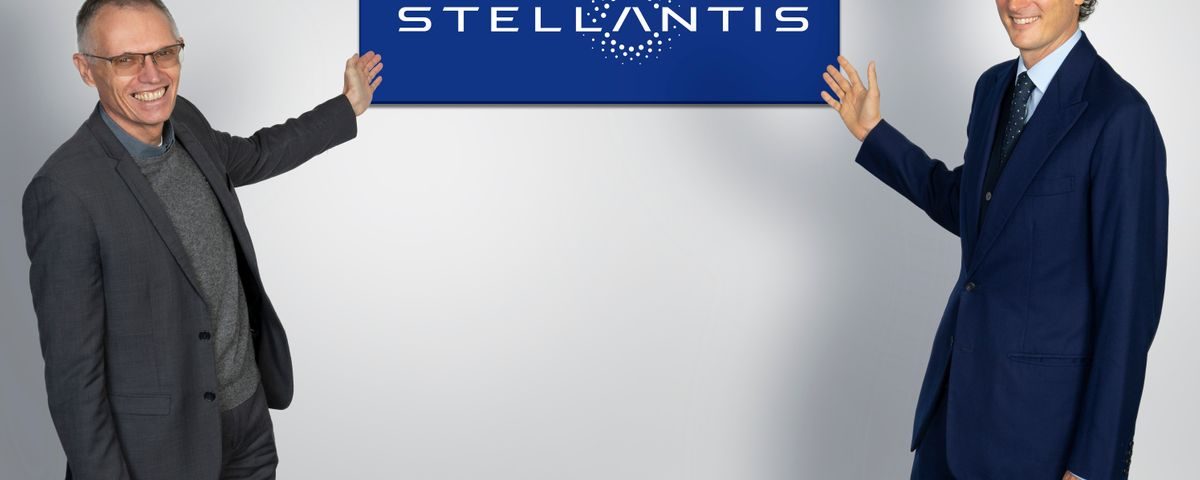 Nasce a fabricante de automóveis Stellantis