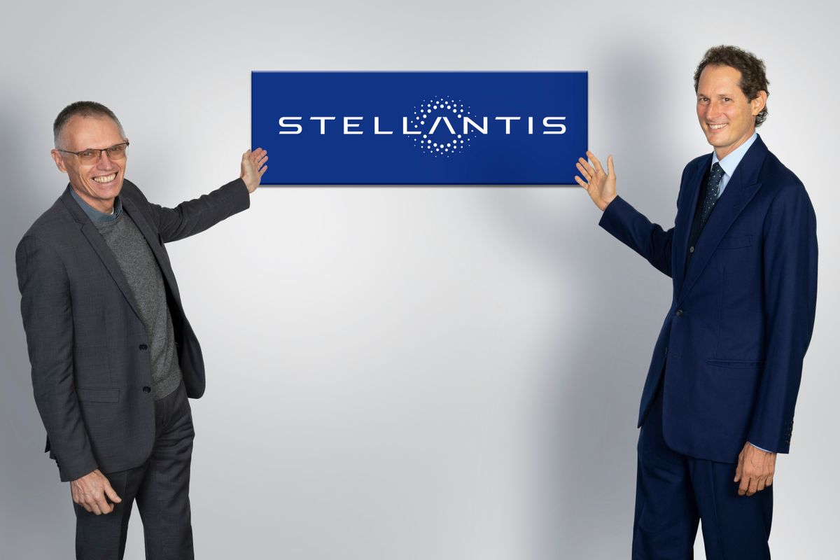 Nasce a fabricante de automóveis Stellantis