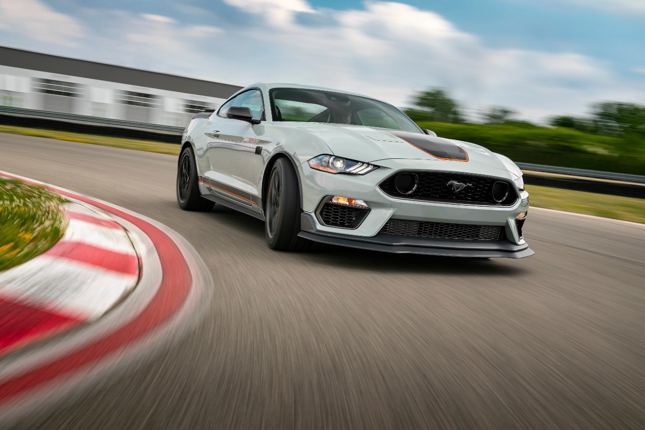 O Ford Mustang Mach 1 está pronto