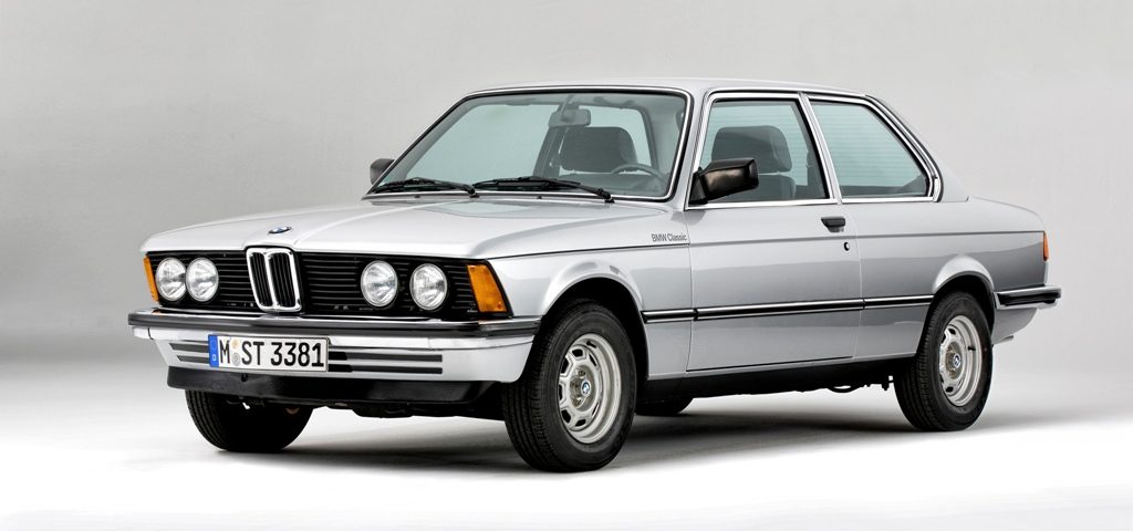 BMW Série 3 completa 45 anos