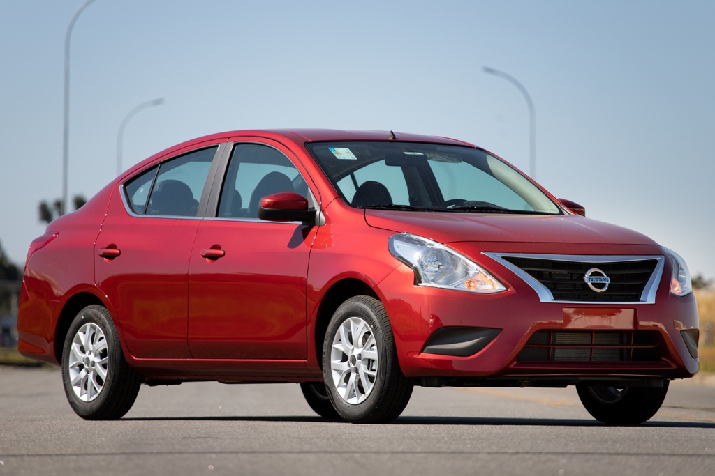 Lançamento: Nissan Versa V-Drive 