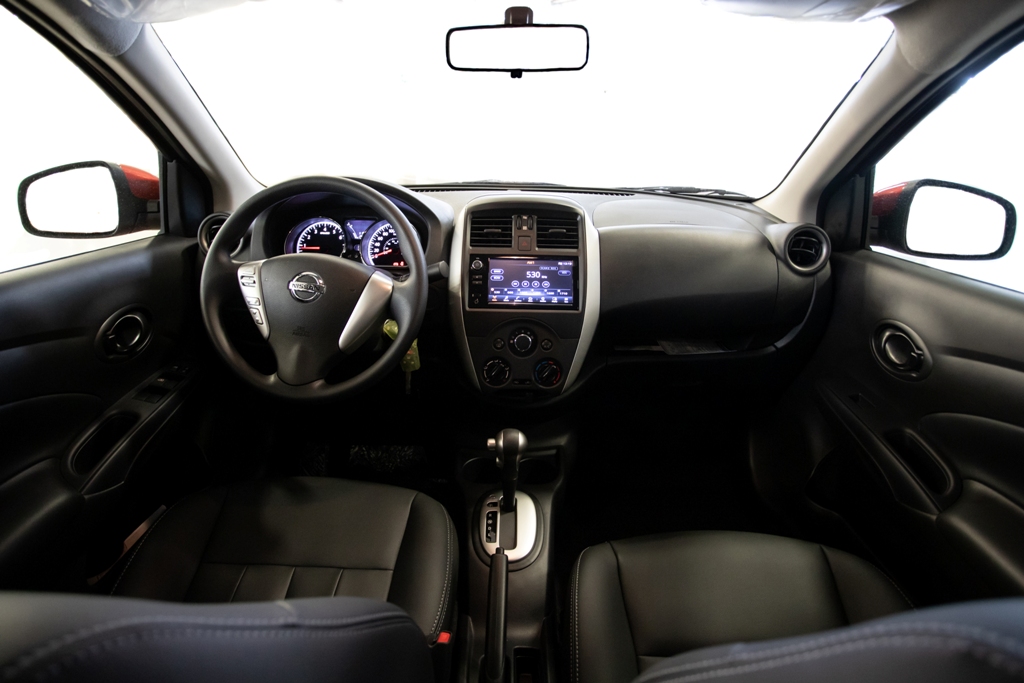 Lançamento: Nissan Versa V-Drive 