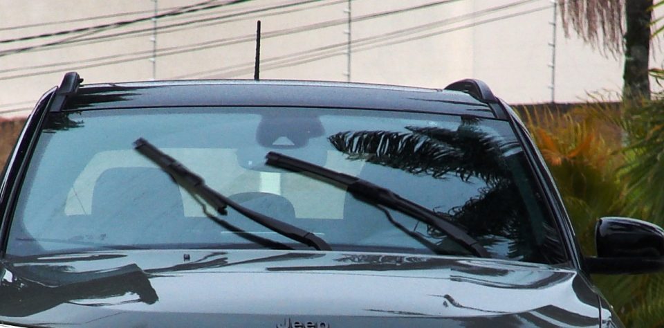 O que revisar no carro antes de viajar, palhetas